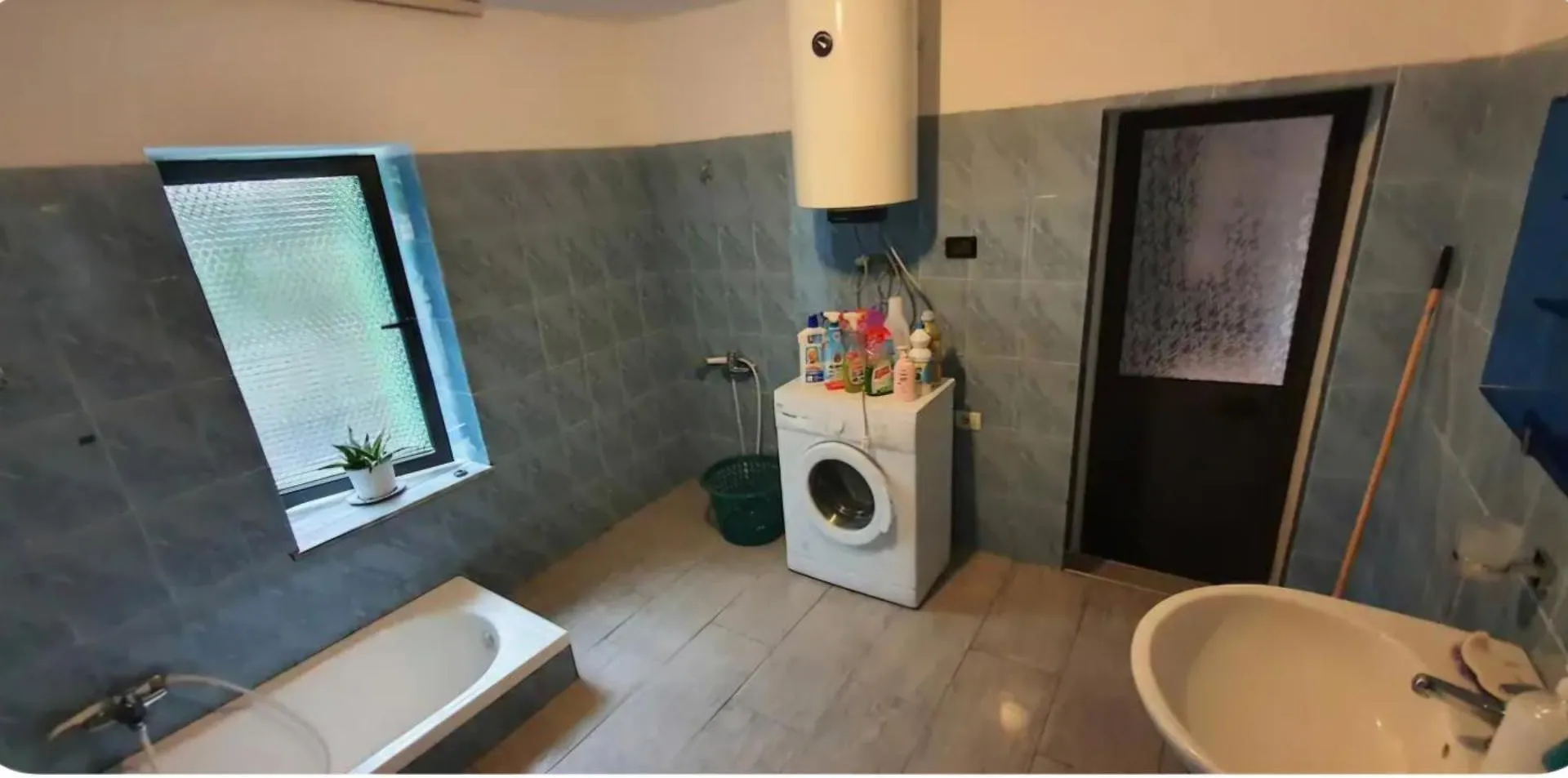 My Home- 3Km From Vain Beach Lezhe Apartment